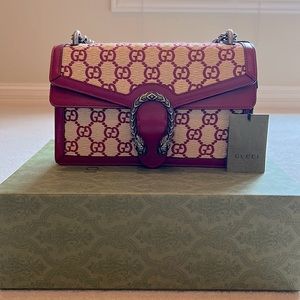 Gucci's 'Dionysus' Handbag Red